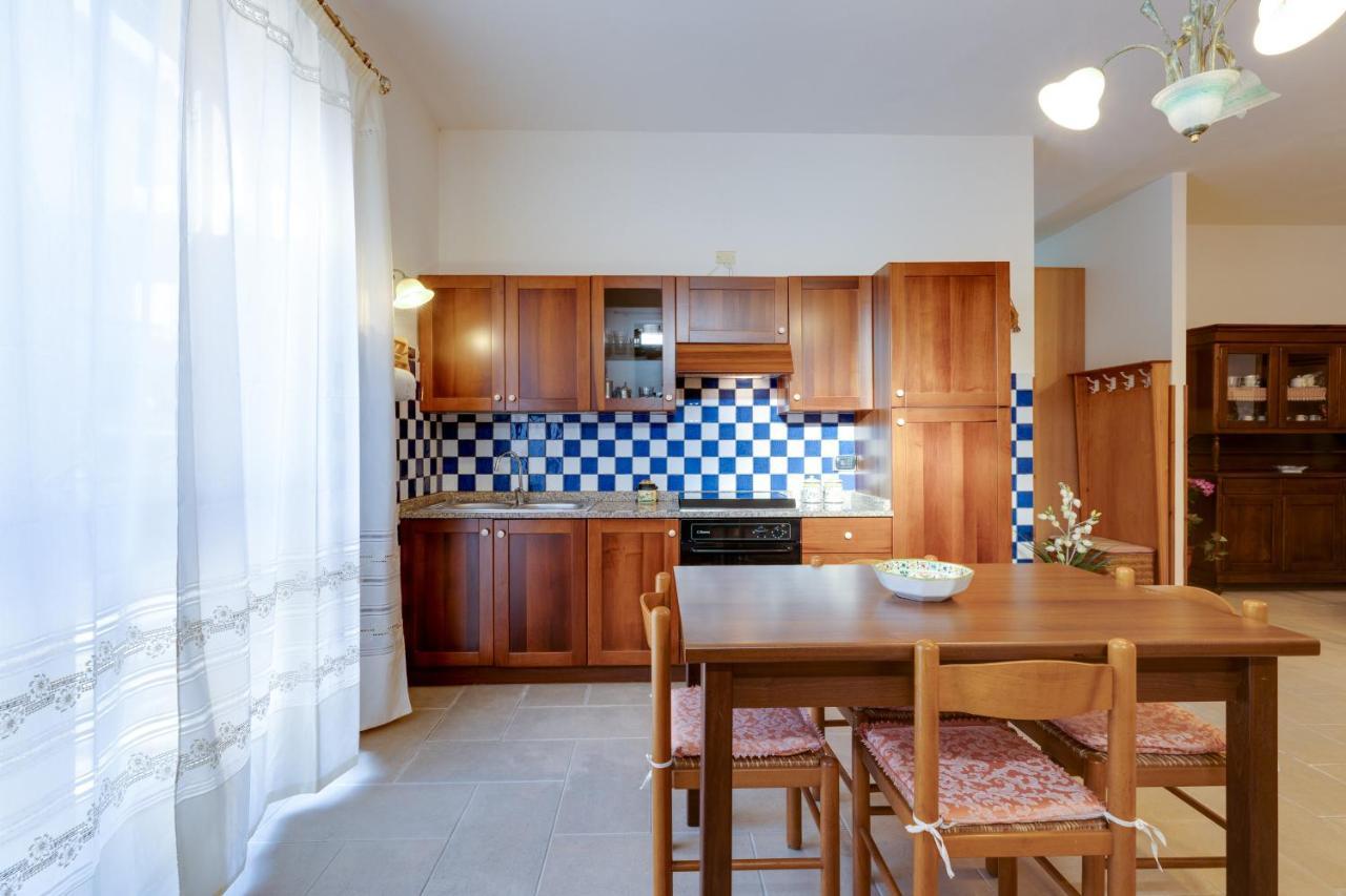 Casa Vacanze Maria Bosa Luaran gambar